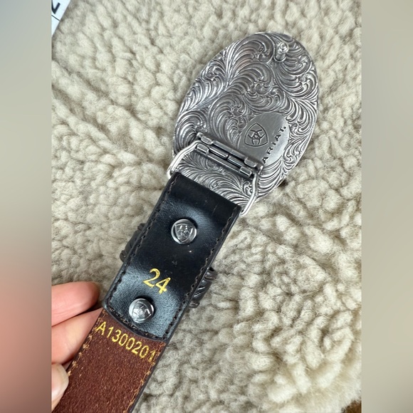 Ariat Boy's Tooled Western Belt with Removable Buckle size 24 30in black leather - Picture 6 of 17